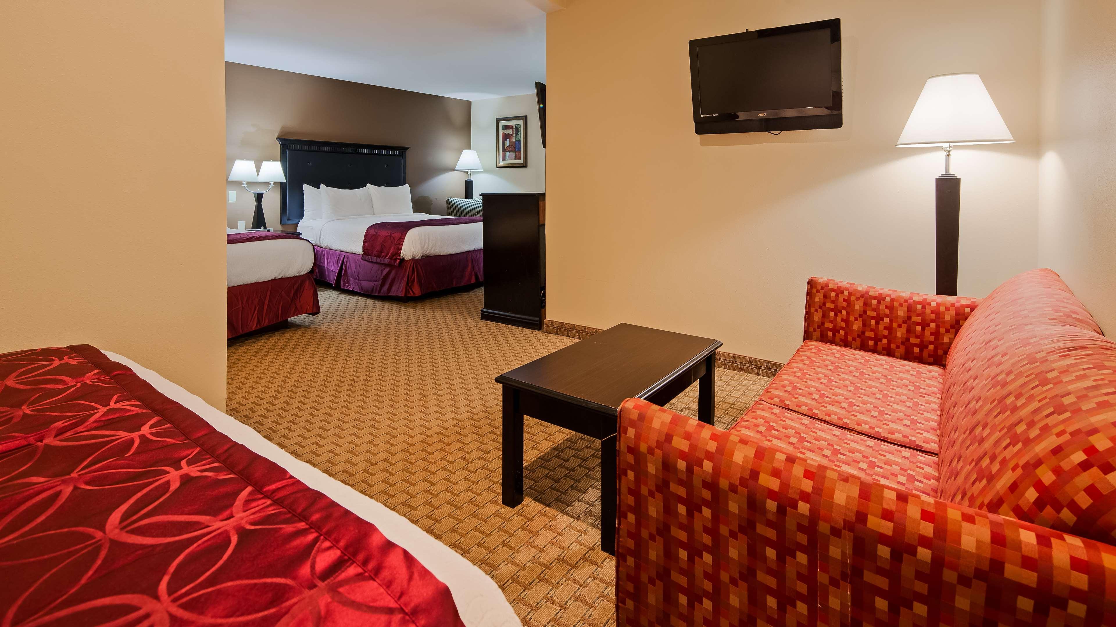 Hotel Western - Saluki Carbondale