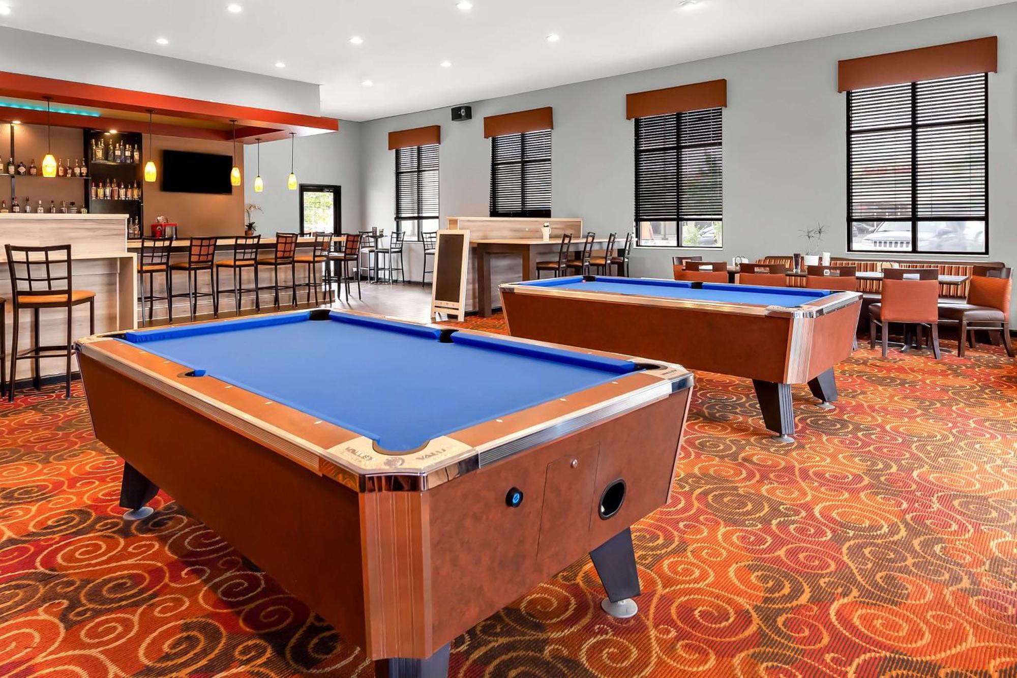 Western - Saluki Hotel