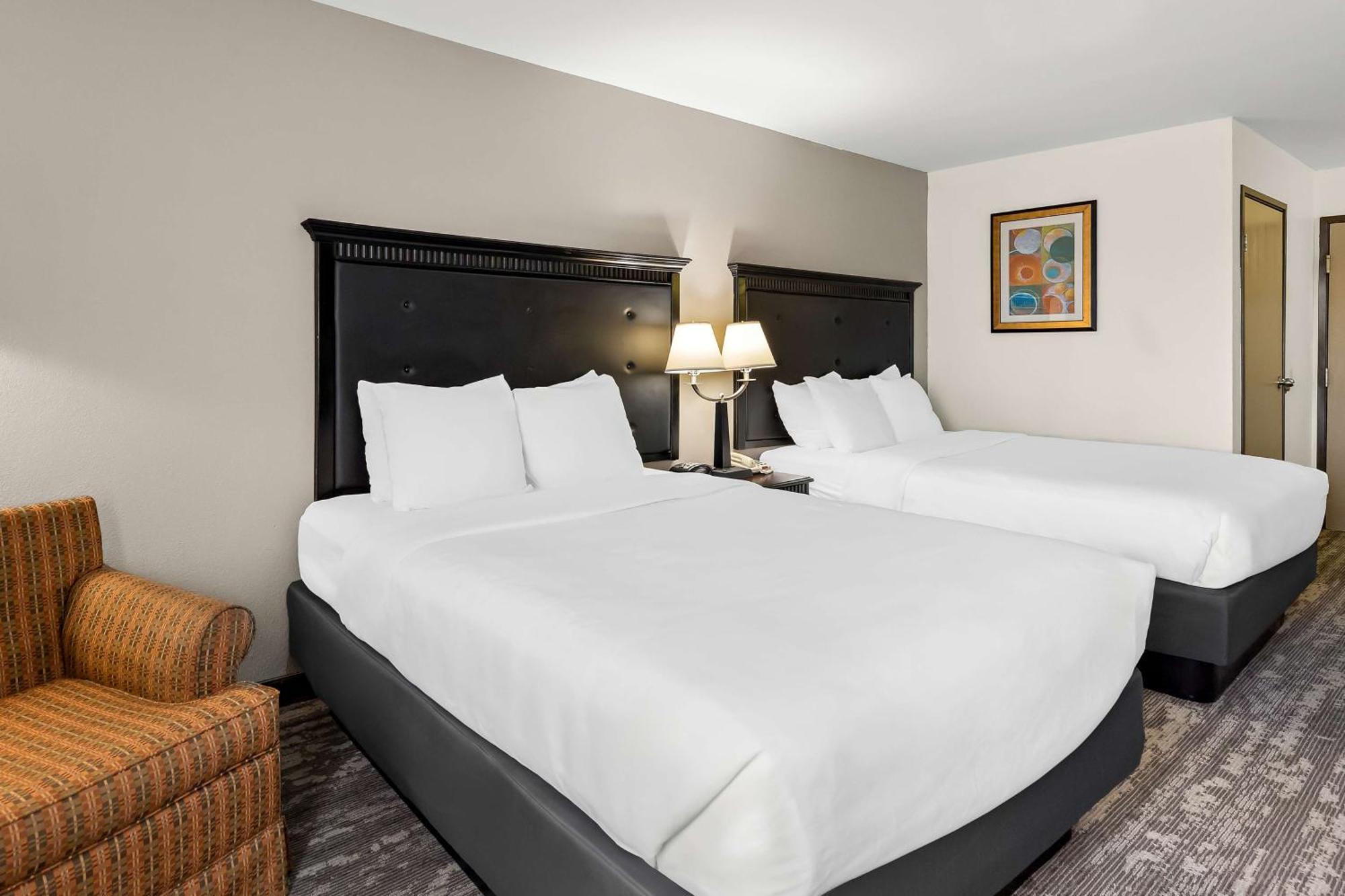 Western - Saluki Hotel Carbondale